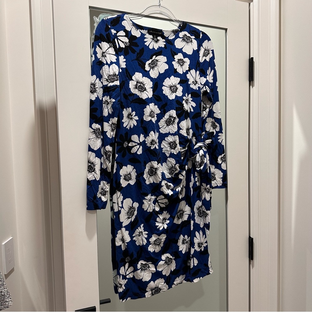💙MATERNITY Pea in the Pod Blue Floral Dress M💙